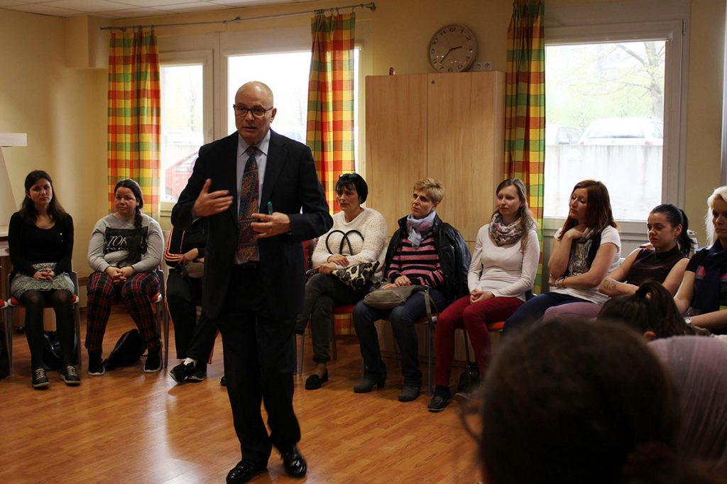 Ruben Bild's lecture on paediatric palliative to medical and nursing students annual training course organised by Plamienok