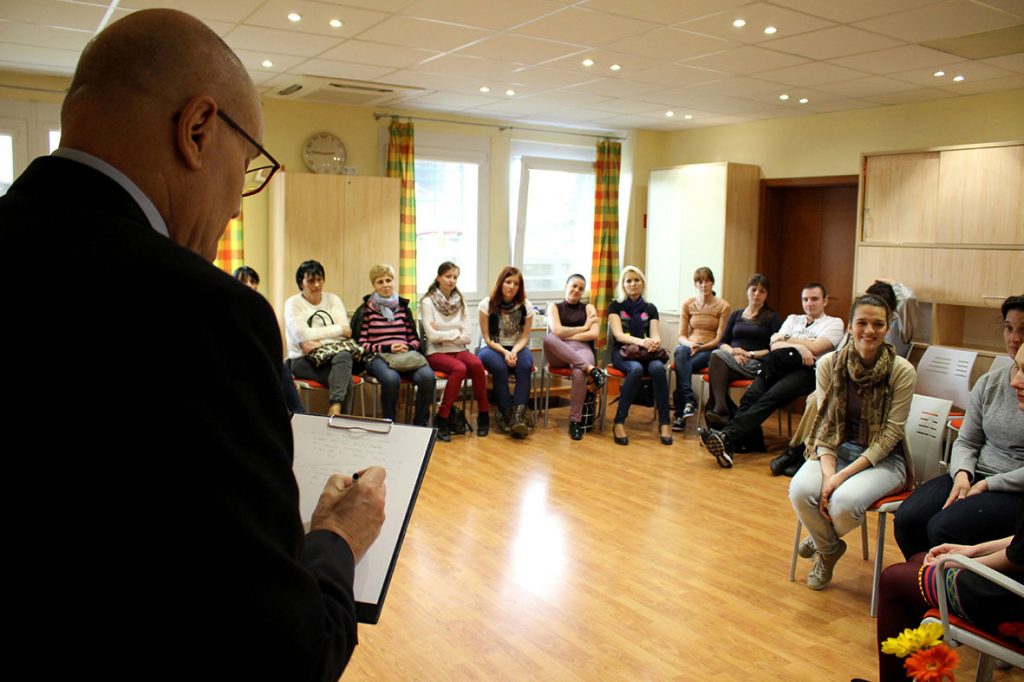 Ruben Bild's lecture on paediatric palliative to medical and nursing students annual training course organised by Plamienok